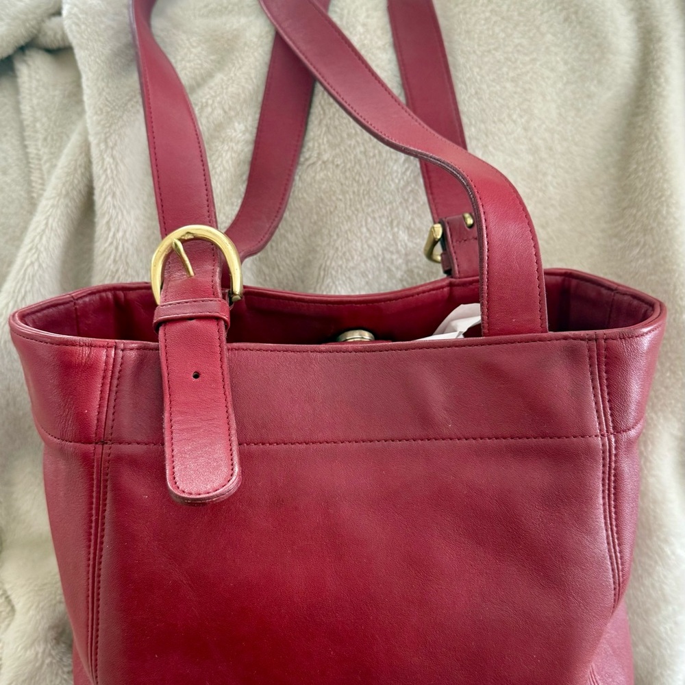 Elegant Red Leather Tote Bag